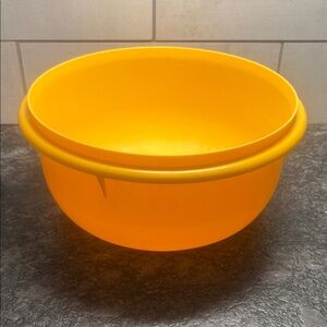 Vintage Fix N Mix Tupperware Bright Yellow Mixing Bowl